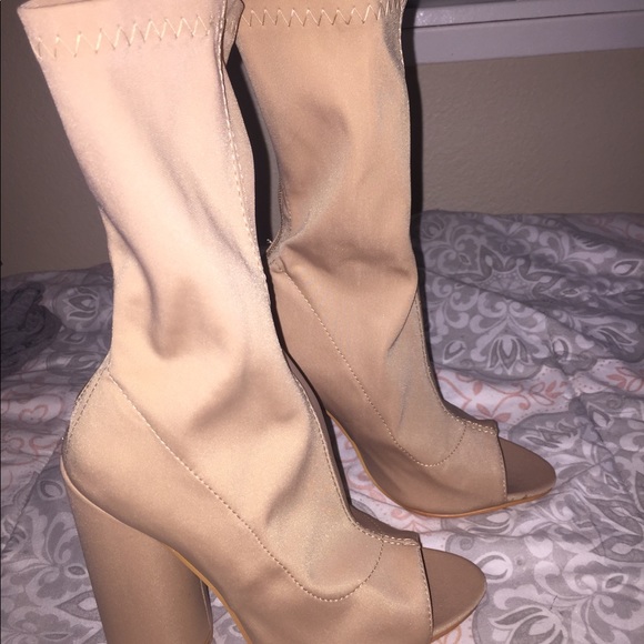 Nude ankle boots - Picture 2 of 4